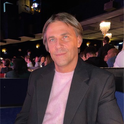 Dr. Mark Oleynik